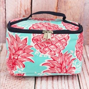 🍍 Mint Pineapple Cosmetic Case! 🍍